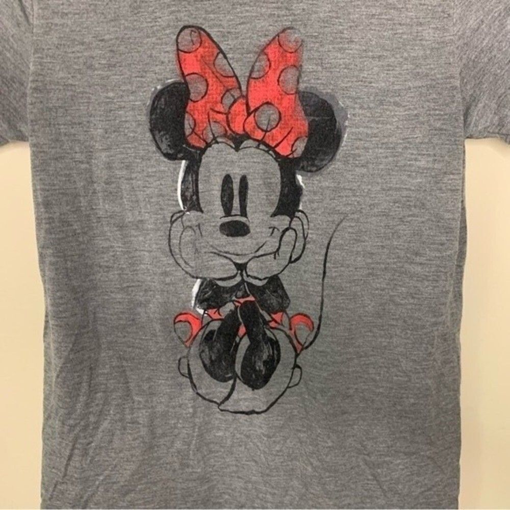 Disney Minnie Mouse Graphic T-Shirt Size Medium - Picture 2 of 4